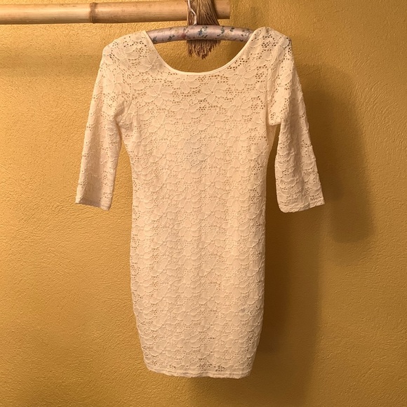 Cream Lace Body Contouring Dress, NWT, Size UK 10, Fits US size Small - Picture 1 of 4